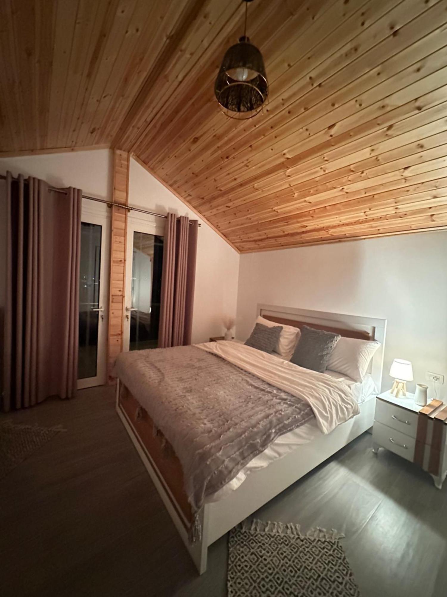 Guest House Rean Berat Exterior foto